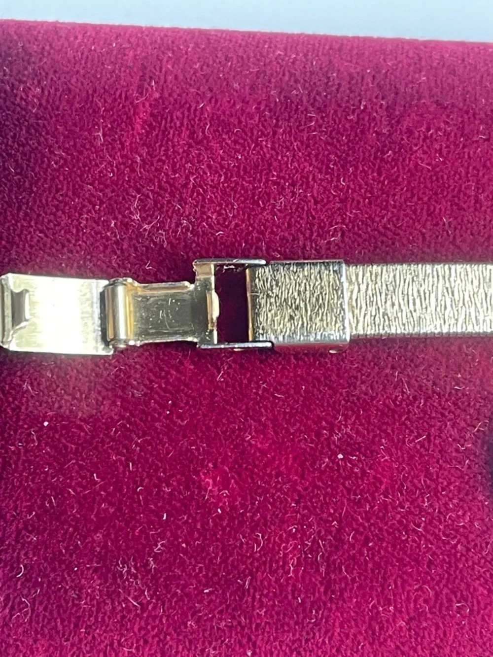 Seiko 2C20-6510 Vintage Gold-Tone Ladies Watch - running
